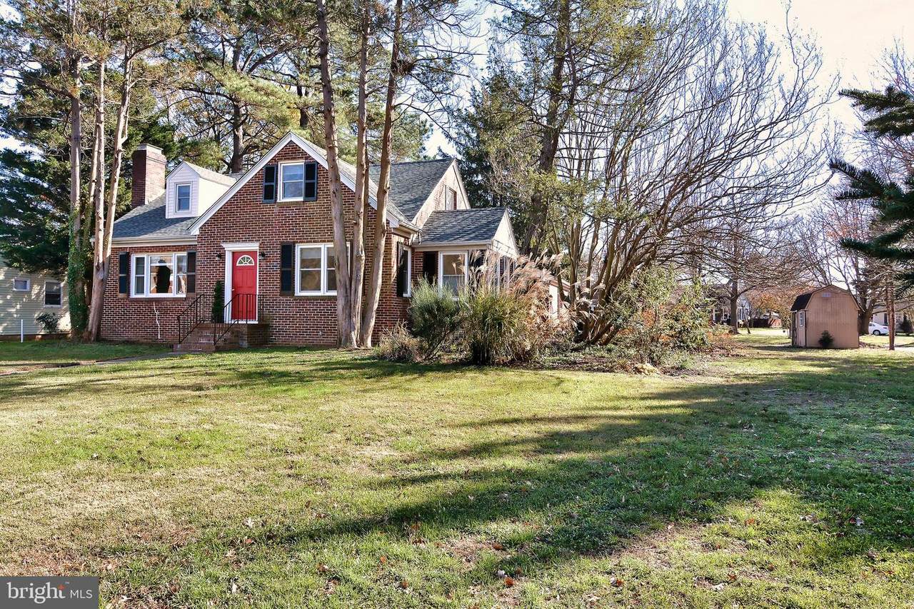418 Washington Street - Photo 1