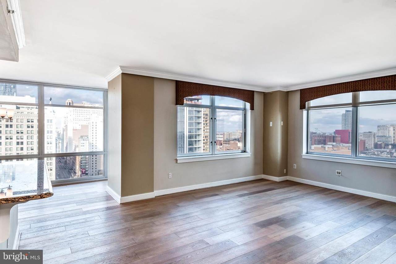 440 Broad Street - Photo 1