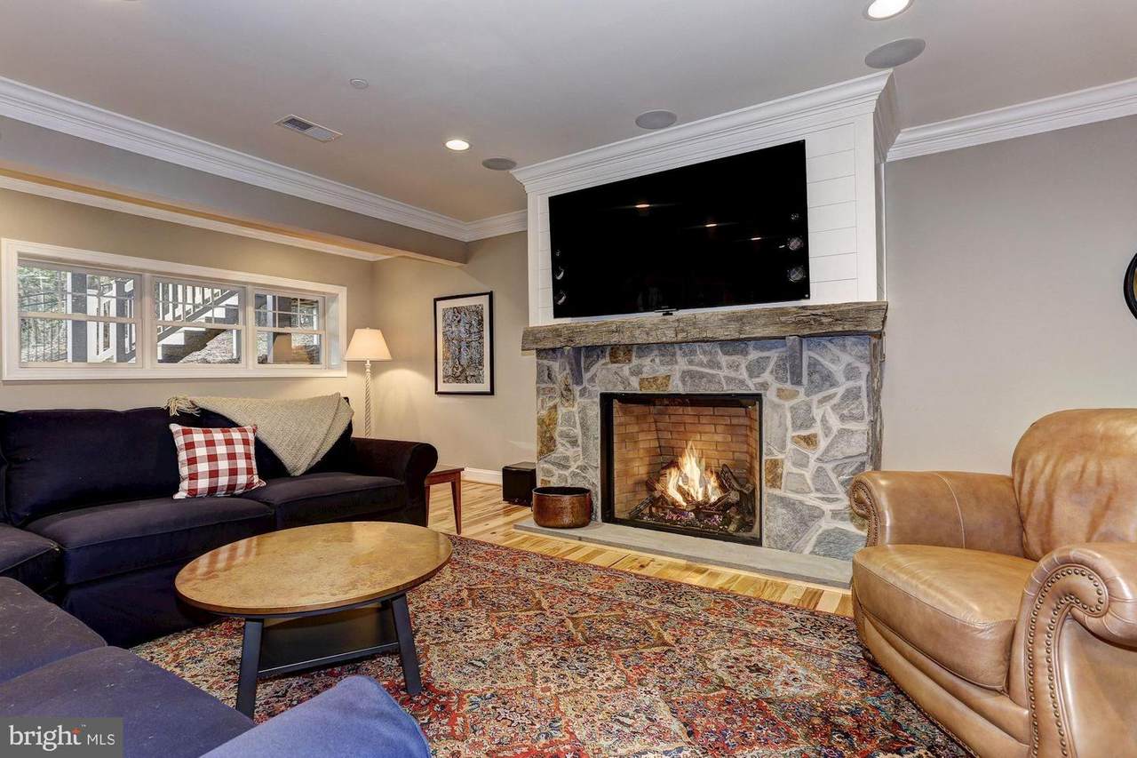3435 River Road - Photo 1