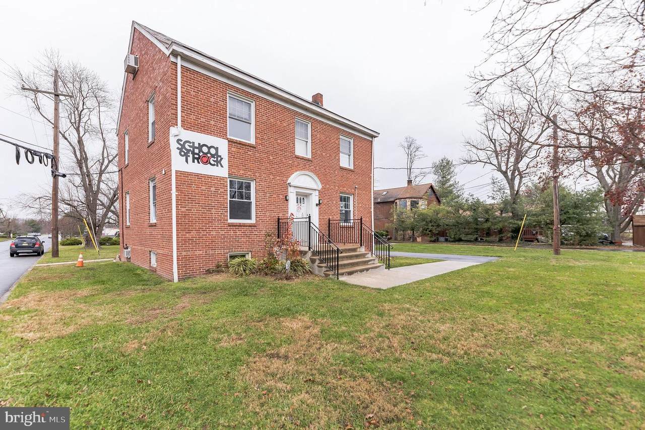 3570 Quakerbridge Road - Photo 1