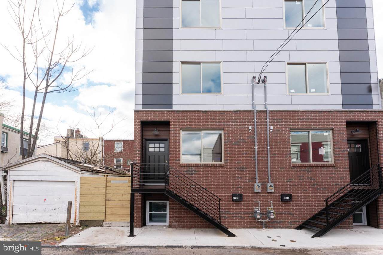 2731 Webb - Photo 1