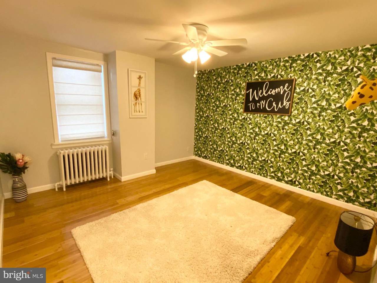 218 Oxford Street - Photo 1