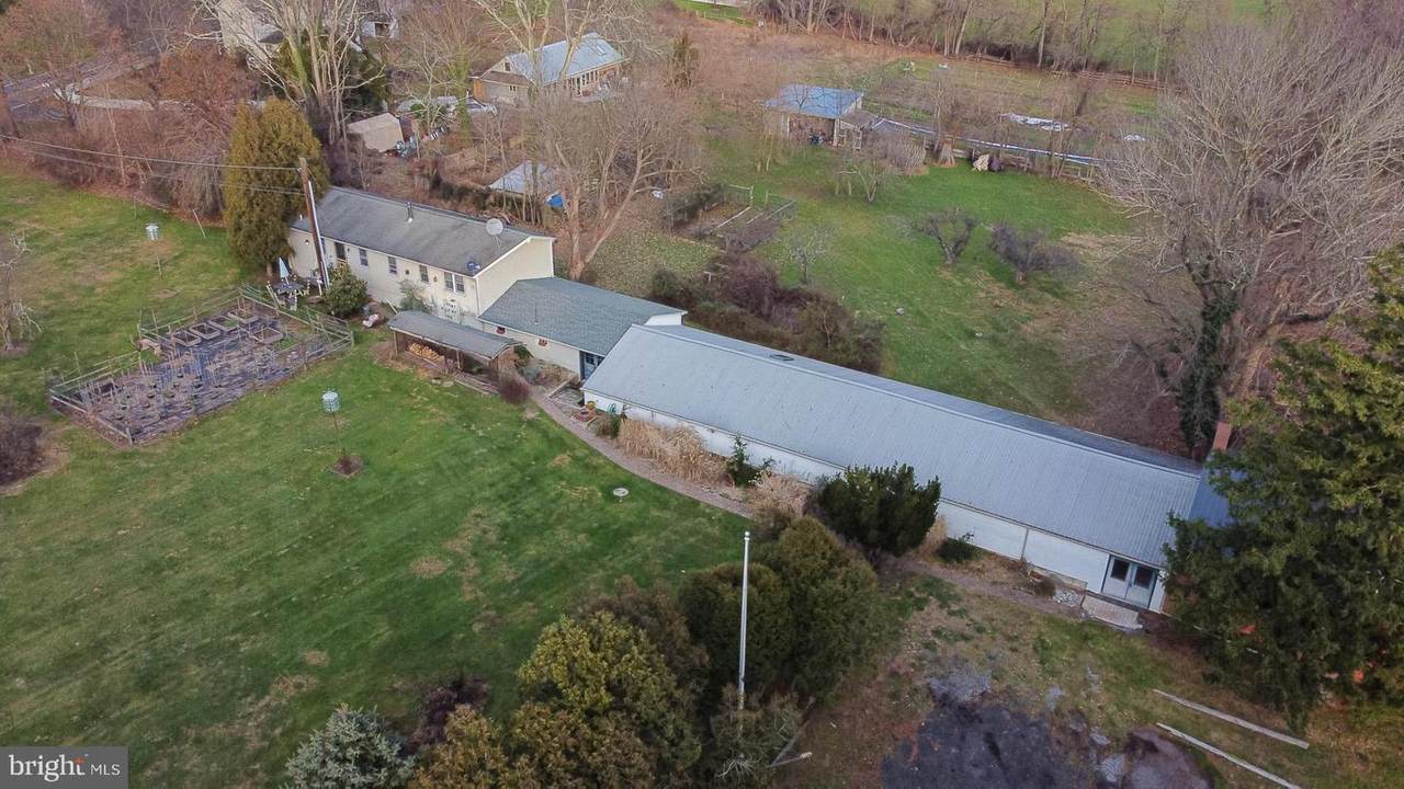 829 Rosemont Ringoes Road - Photo 1