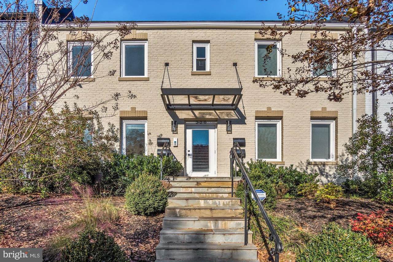 220 T Street - Photo 1