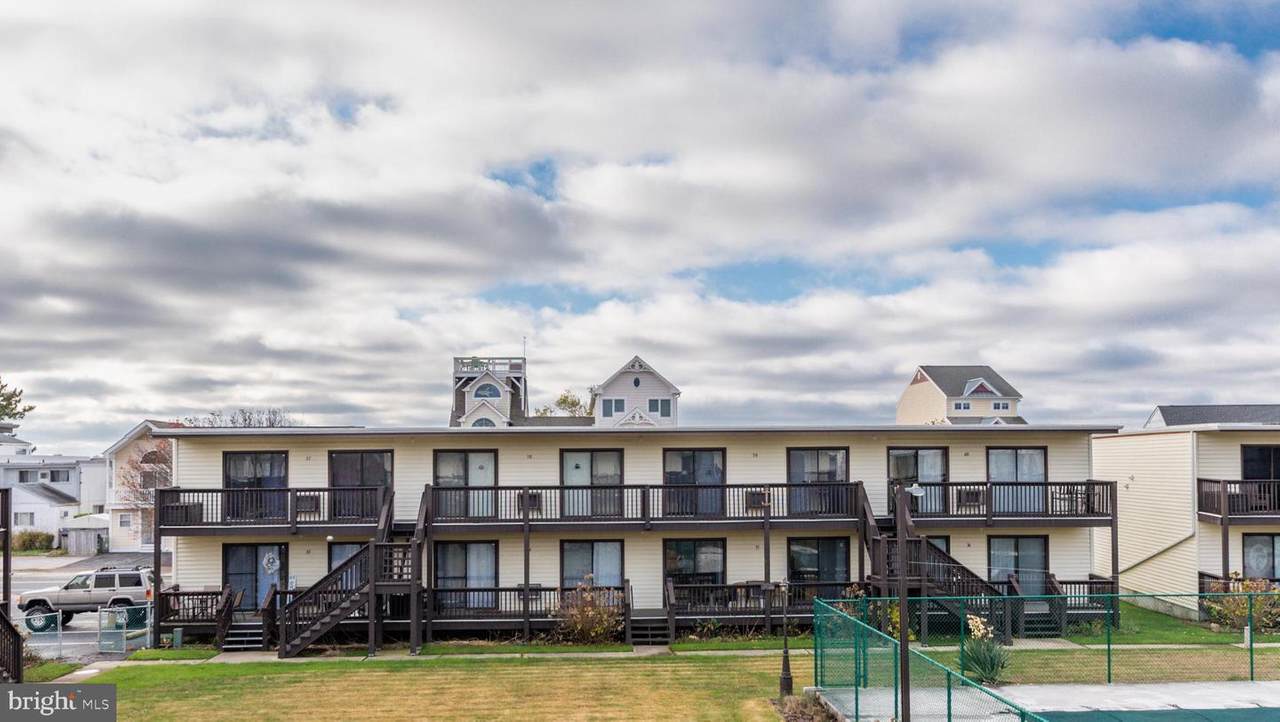 502 Bayshore Drive - Photo 1