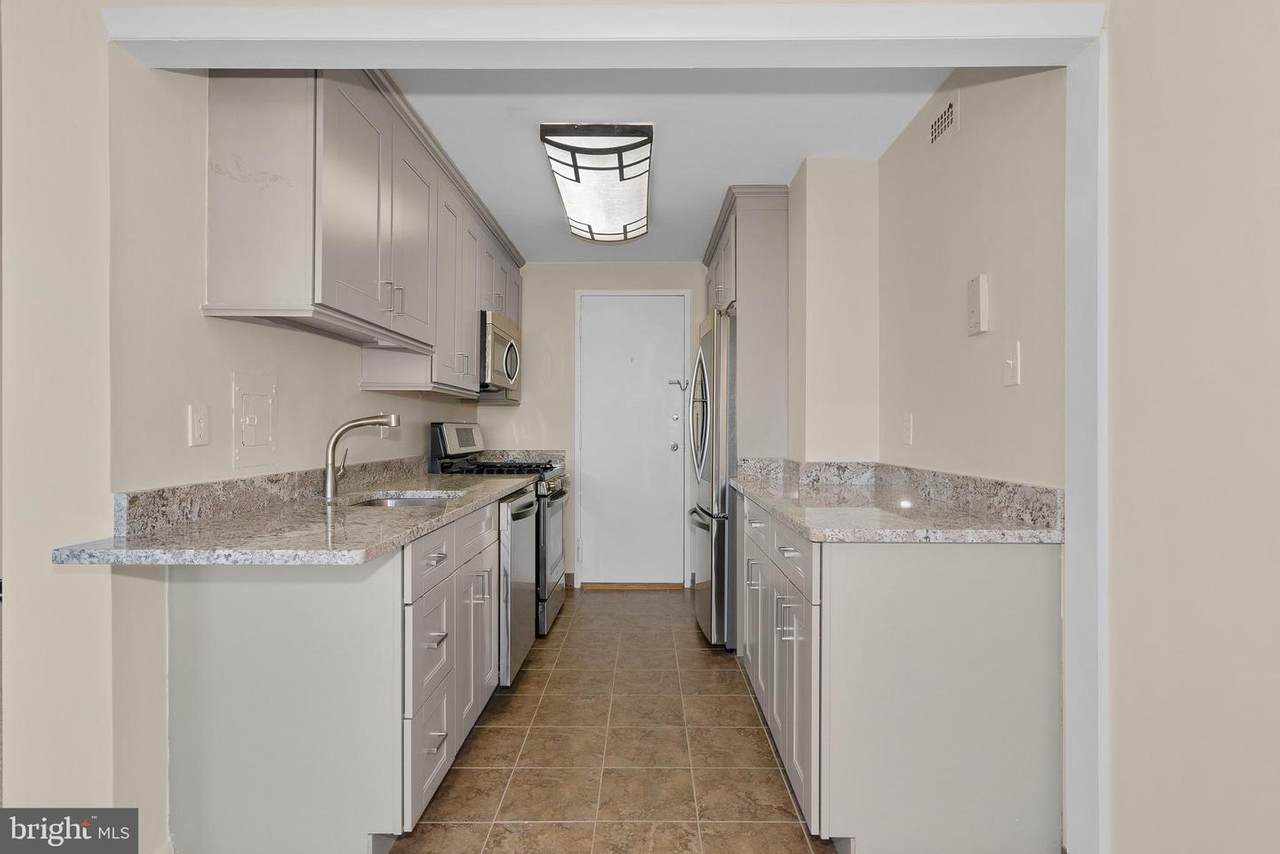 10201 Grosvenor Place - Photo 1
