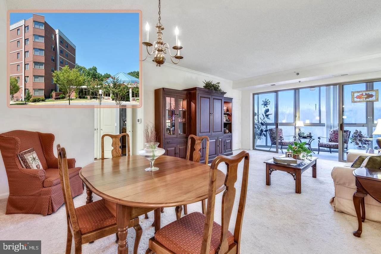 940 Astern Way - Photo 1