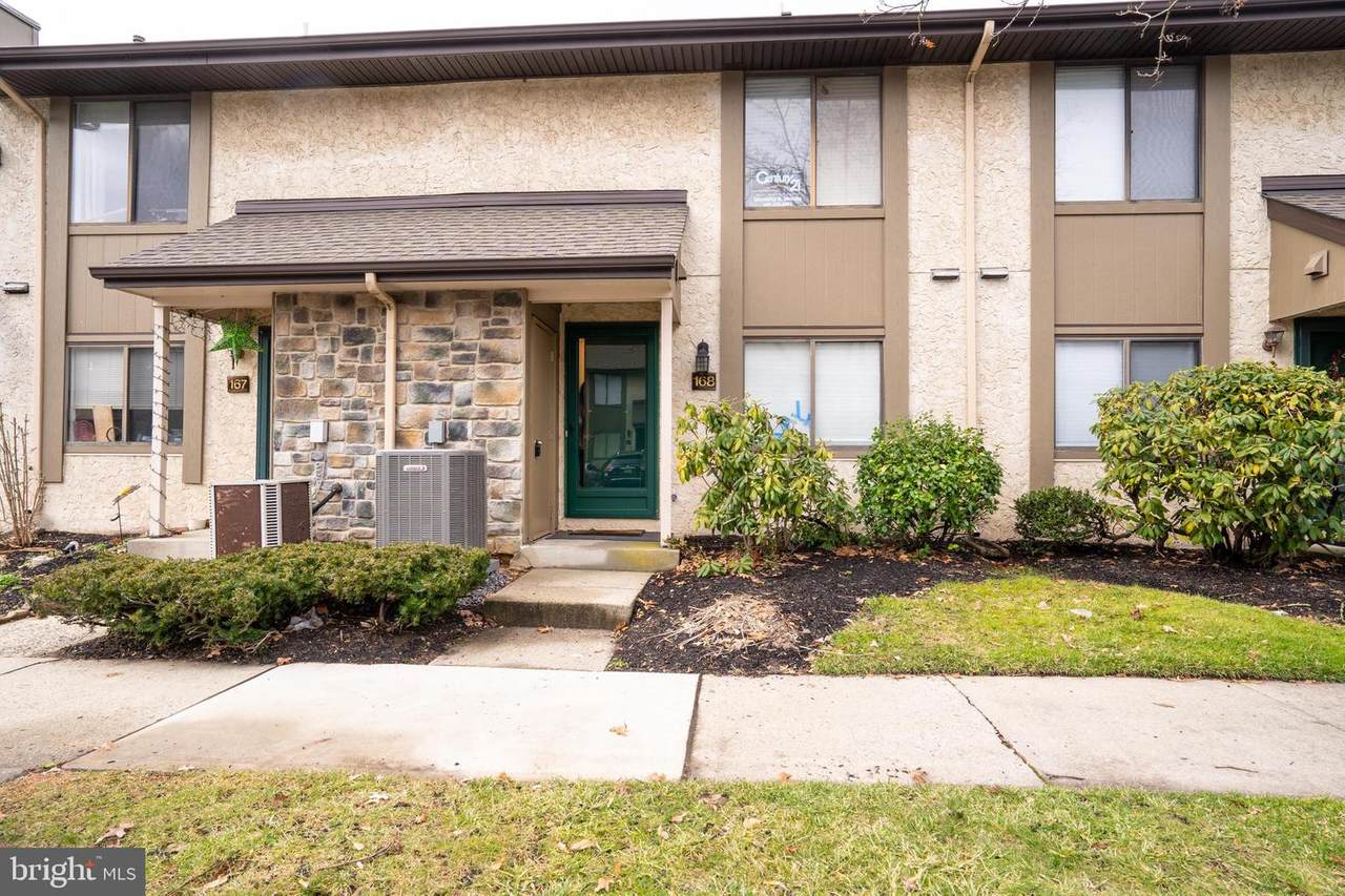 168 Hampshire Drive - Photo 1