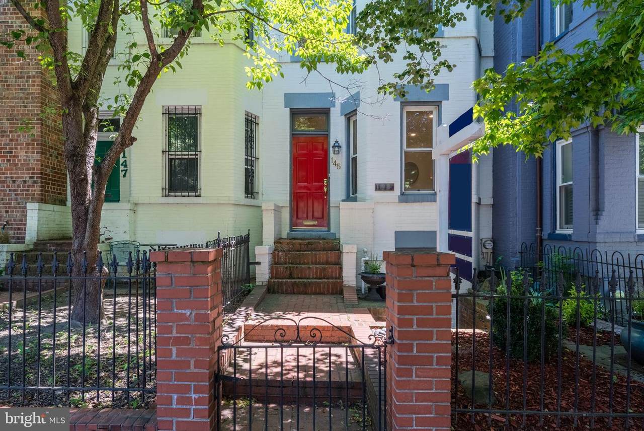 145 D Street - Photo 1