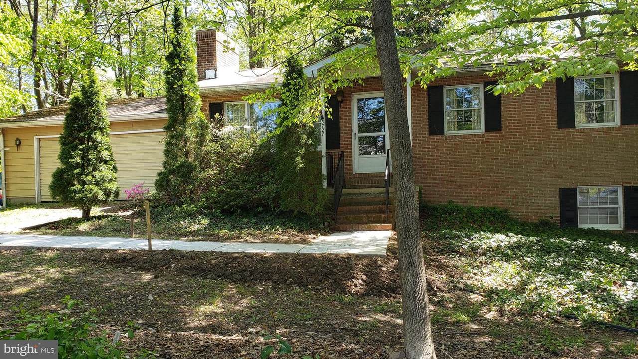 3727 9TH Street - Photo 1