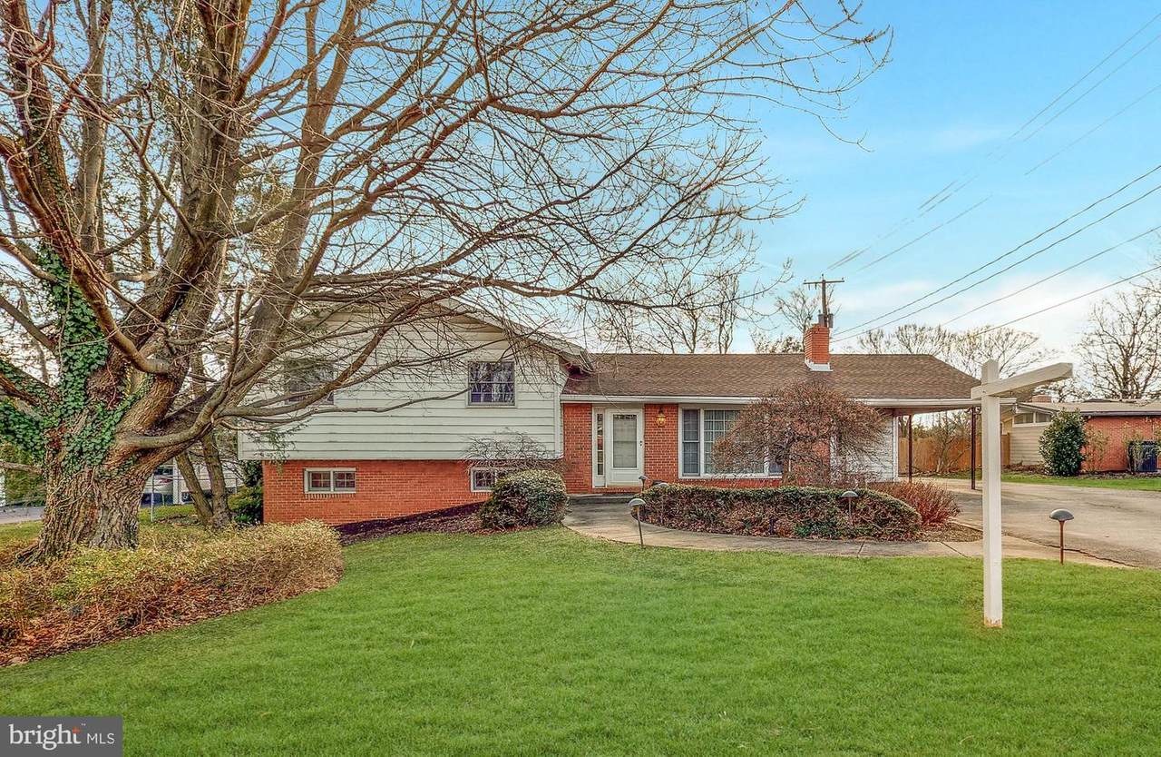 3421 Manor Hill Road - Photo 1