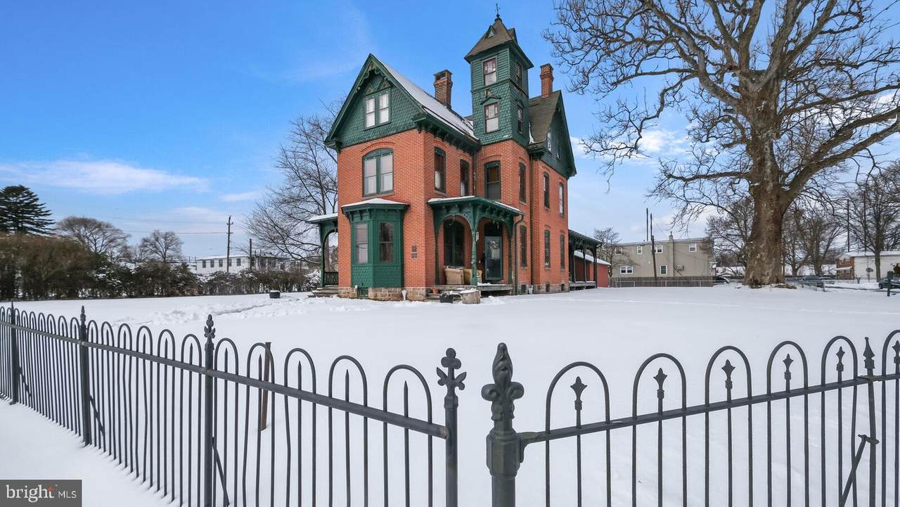 519 Buckley Street - Photo 1