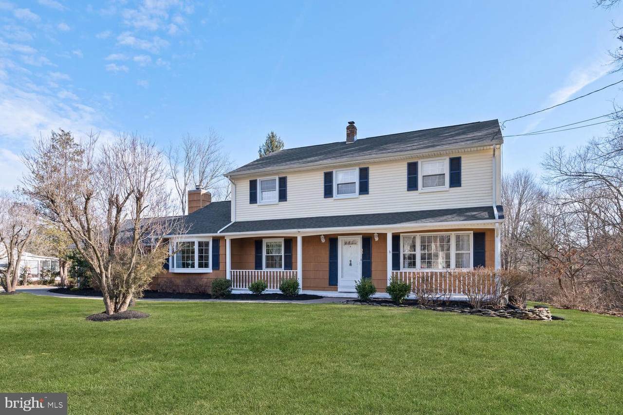15 Heather Lane - Photo 1