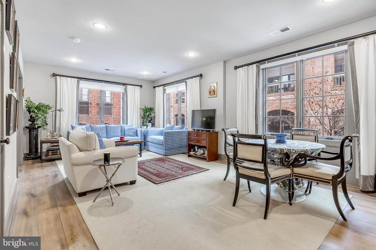 3220 Grace Street - Photo 1