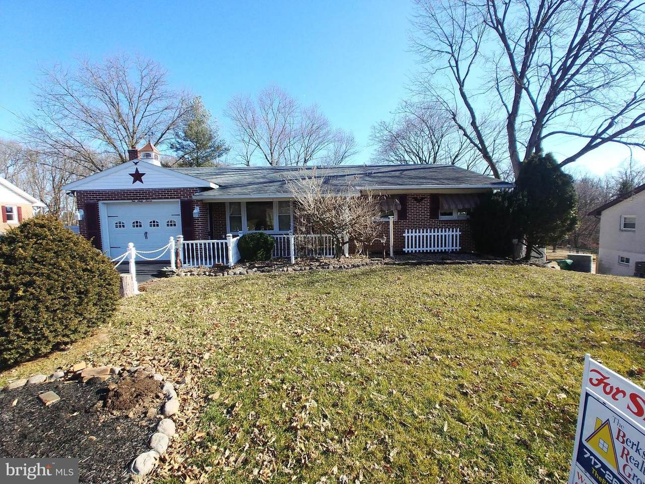 1067 Marvern Drive - Photo 1