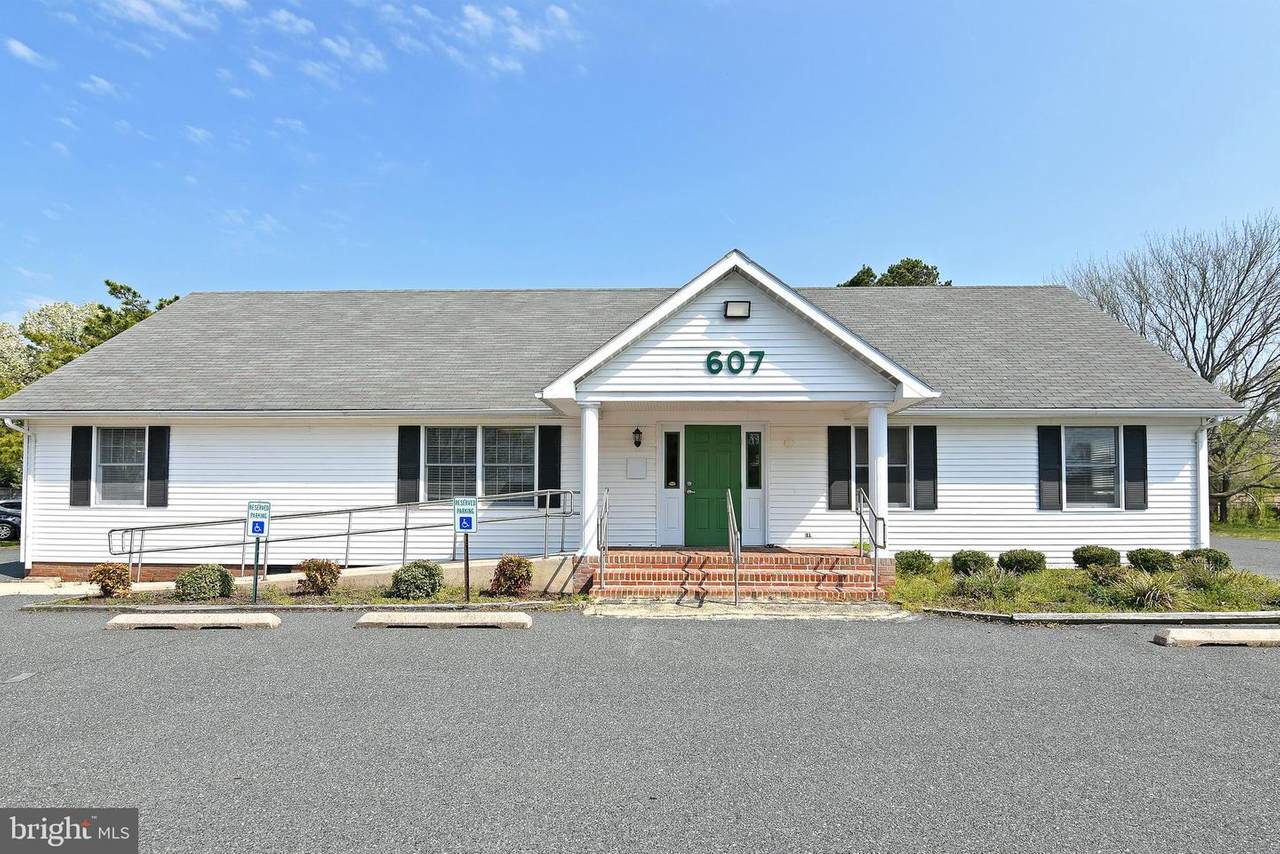 607 Dutchmans Lane - Photo 1