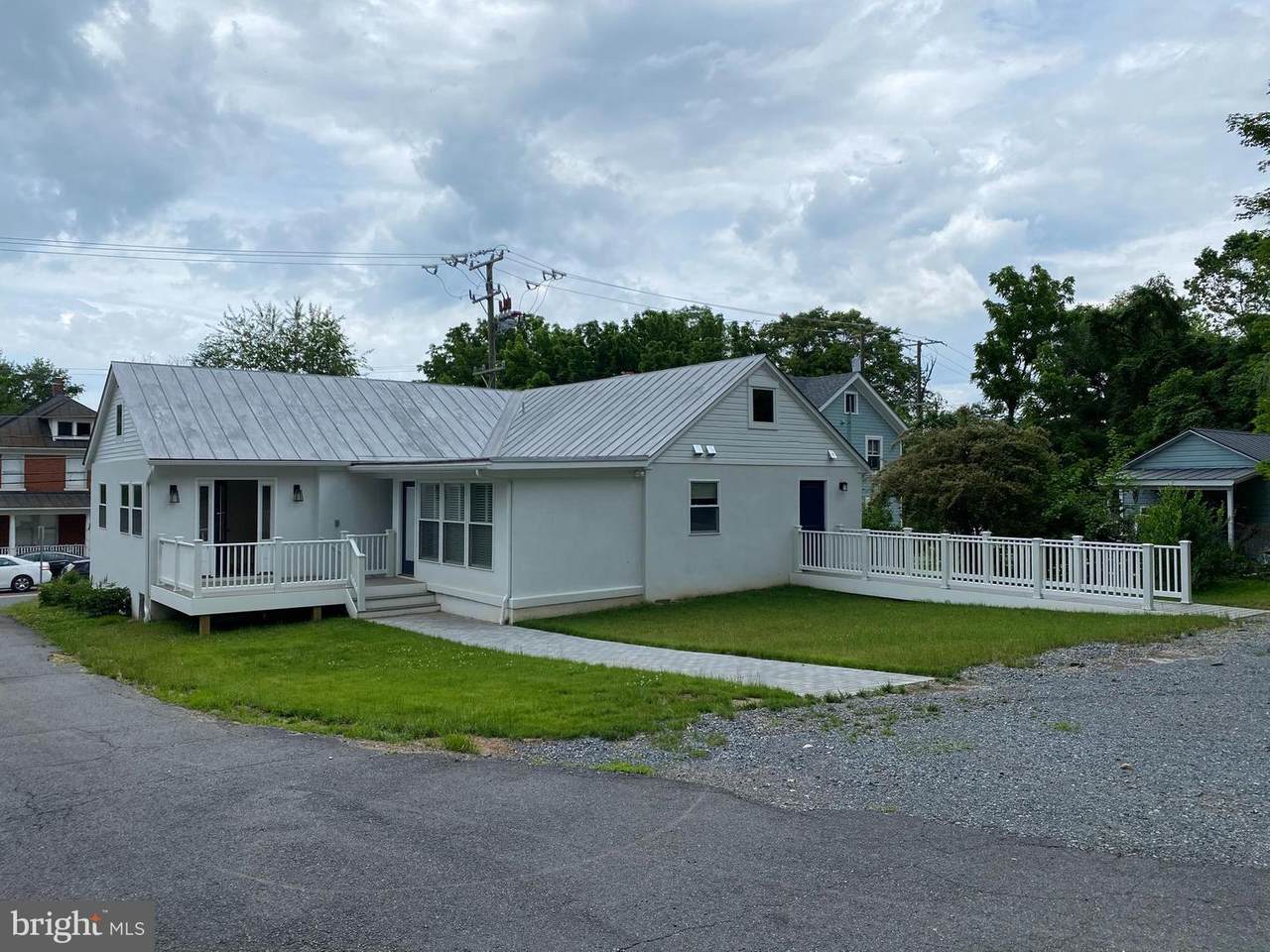 150 Hatcher Avenue - Photo 1