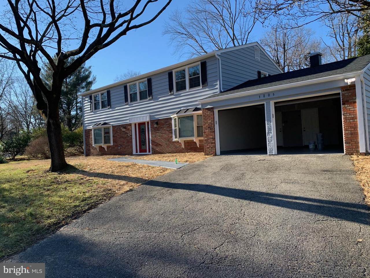 1205 Windermere Court - Photo 1
