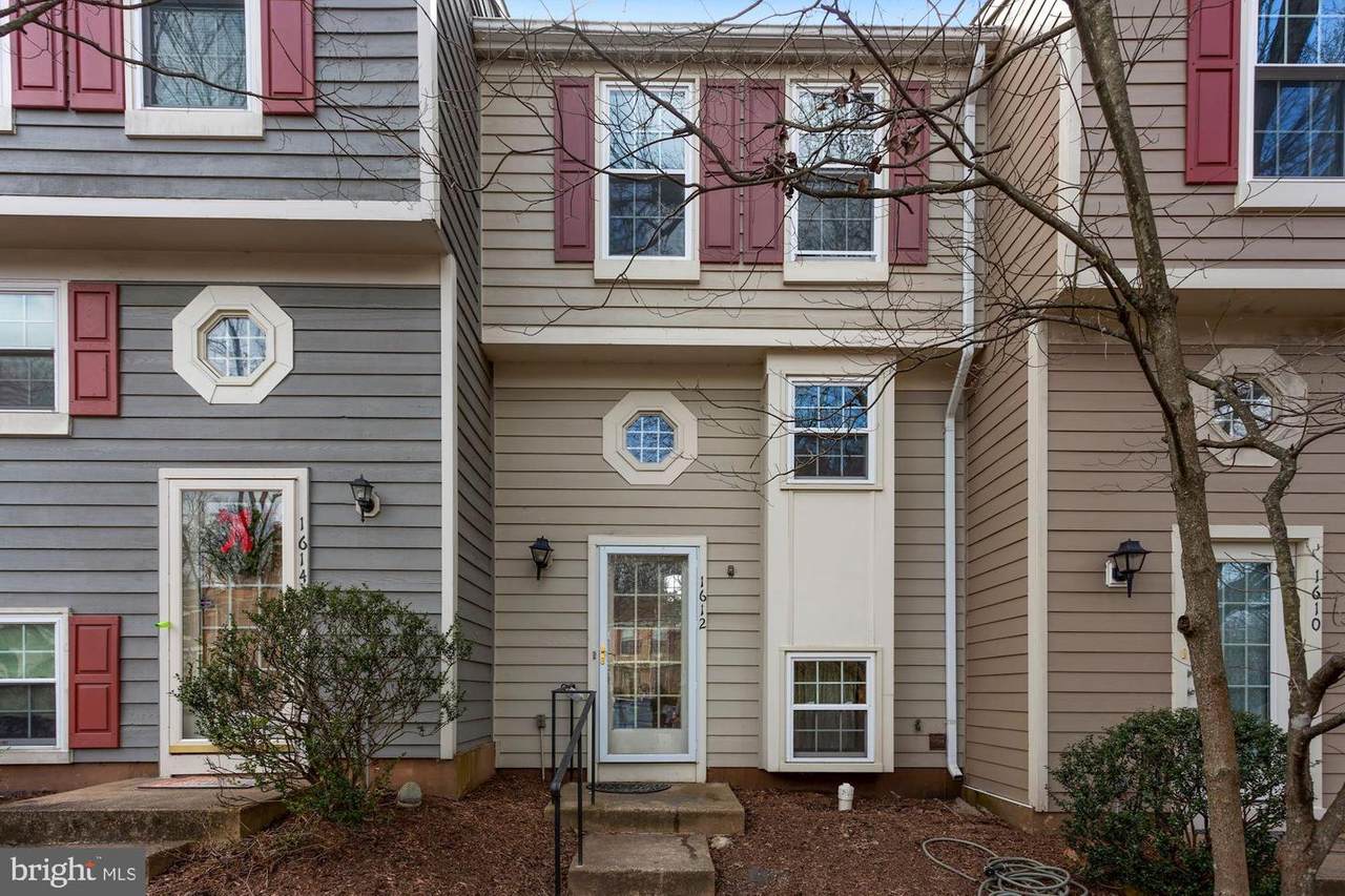 1612 Fieldthorn Drive - Photo 1