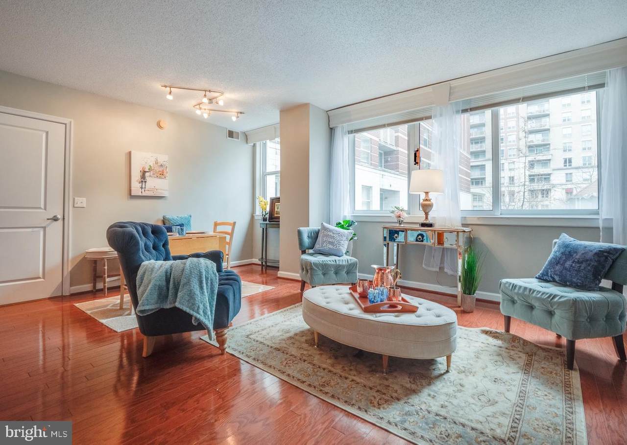 880 Pollard Street - Photo 1