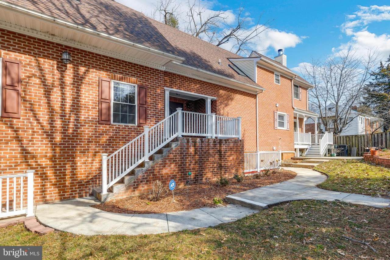 4034 7TH Street - Photo 1