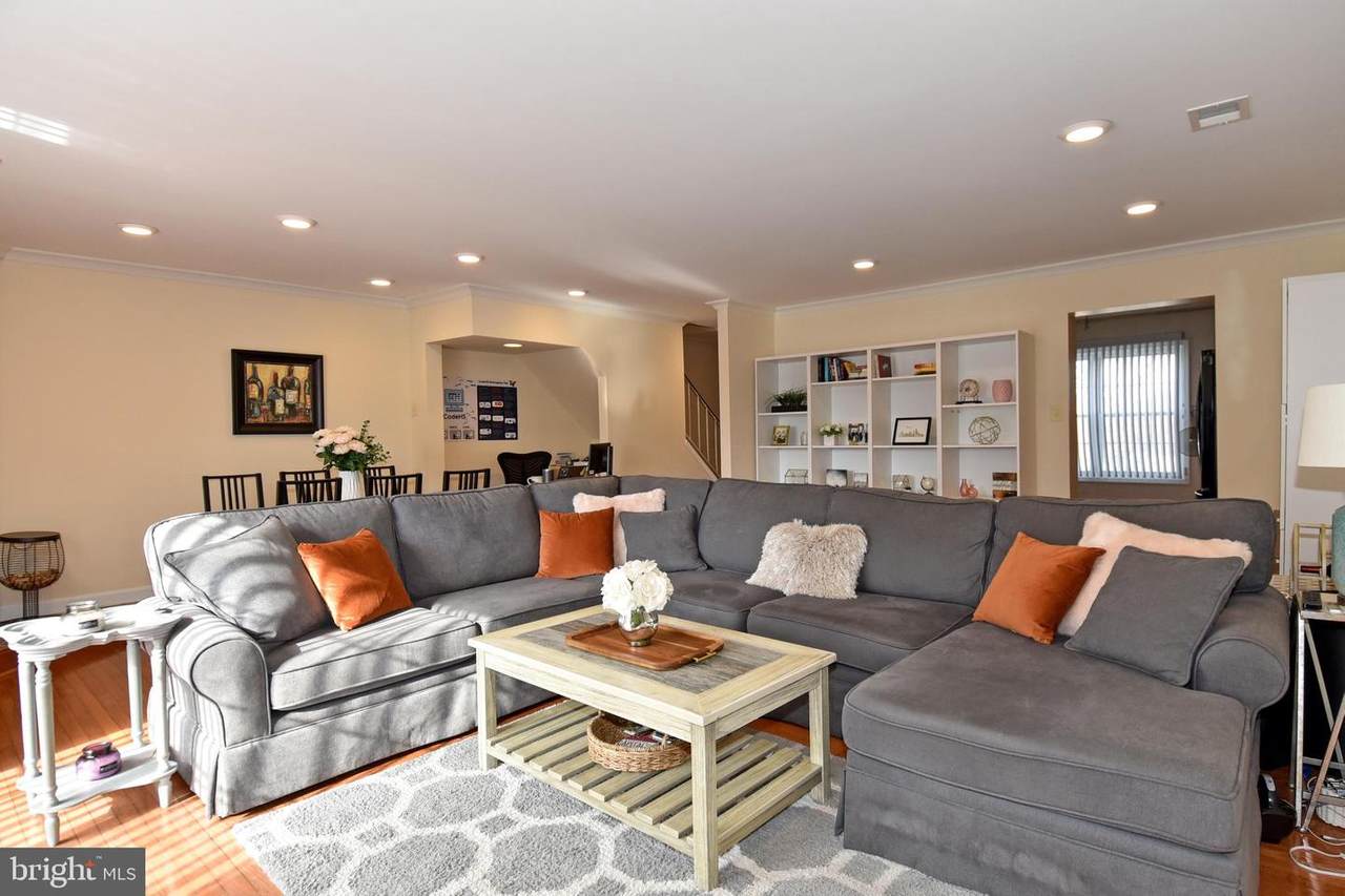 919 Rolfe Street - Photo 1