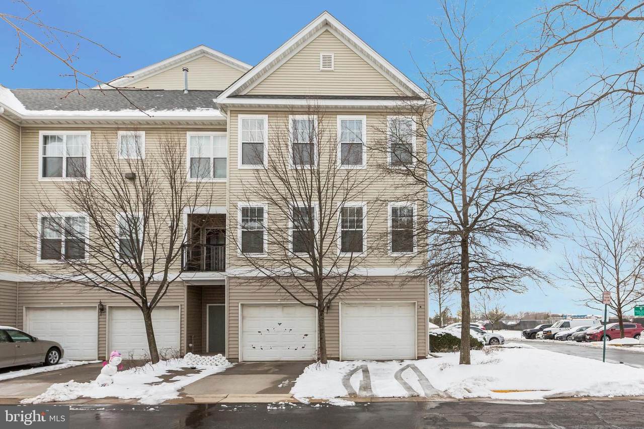 13375-T Connor Drive - Photo 1
