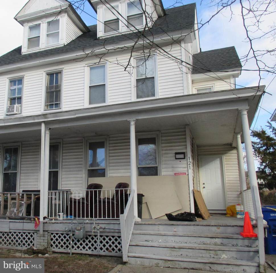 121 3RD Street - Photo 1