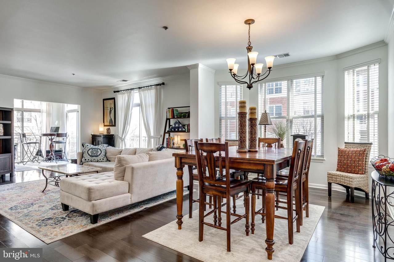 11775 Stratford House Place - Photo 1