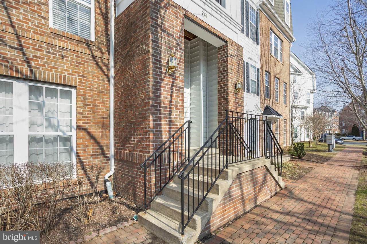261 Cameron Station Boulevard - Photo 1