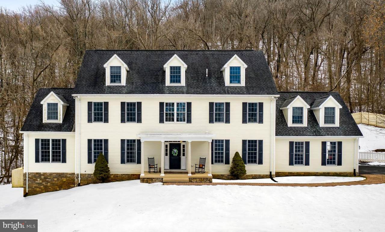 227 Greystone Drive - Photo 1