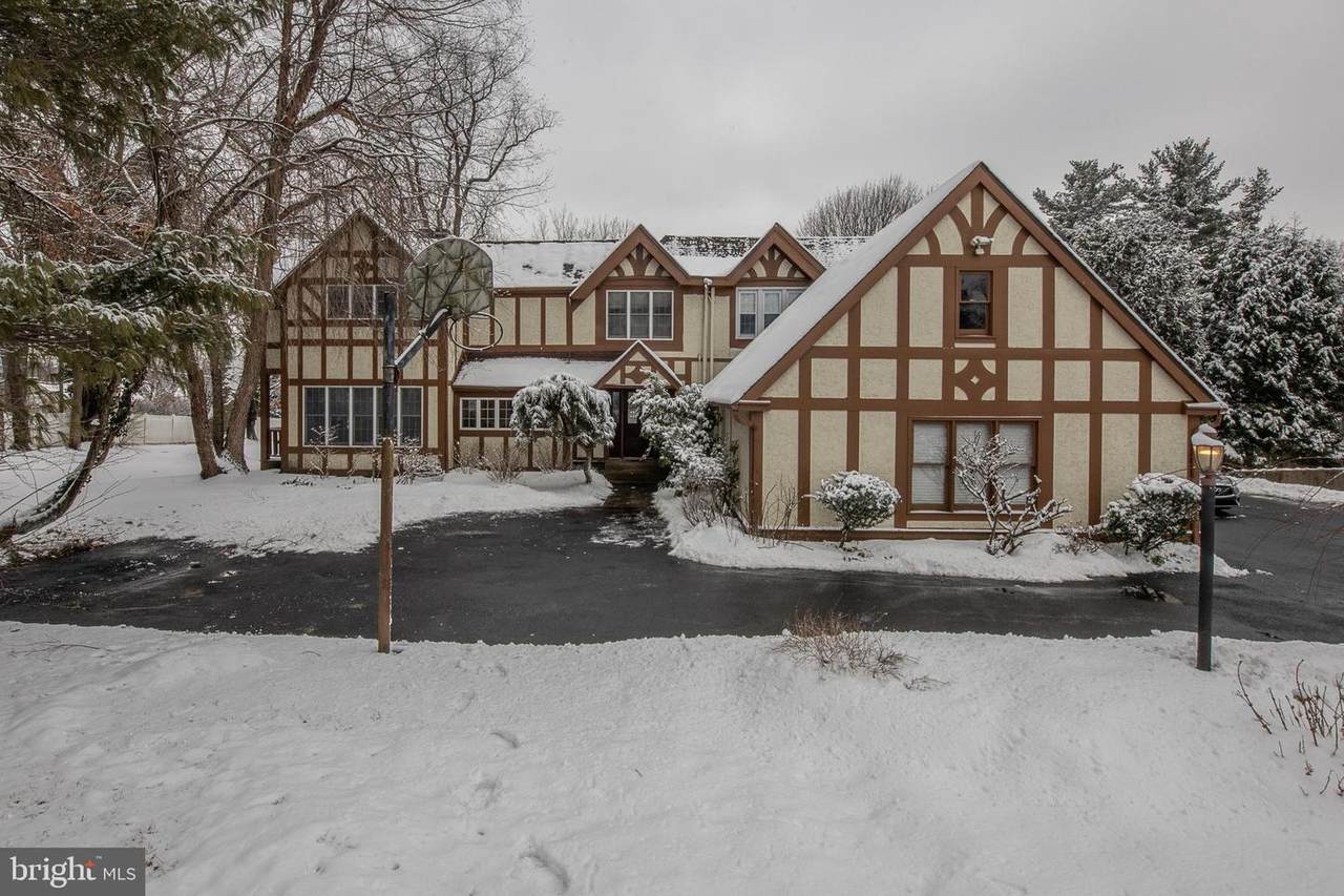 400 Ballytore Circle - Photo 1