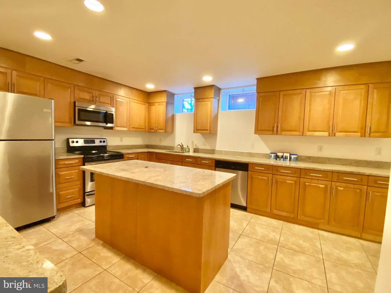 424 Q Street - Photo 1
