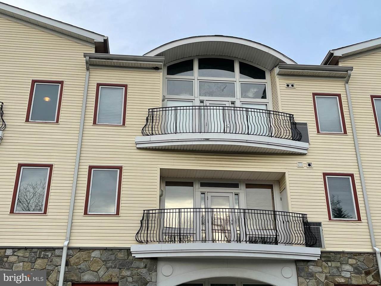 400 Renfro Drive - Photo 1