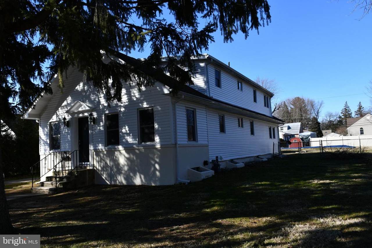 457 Pinecrest Road - Photo 1