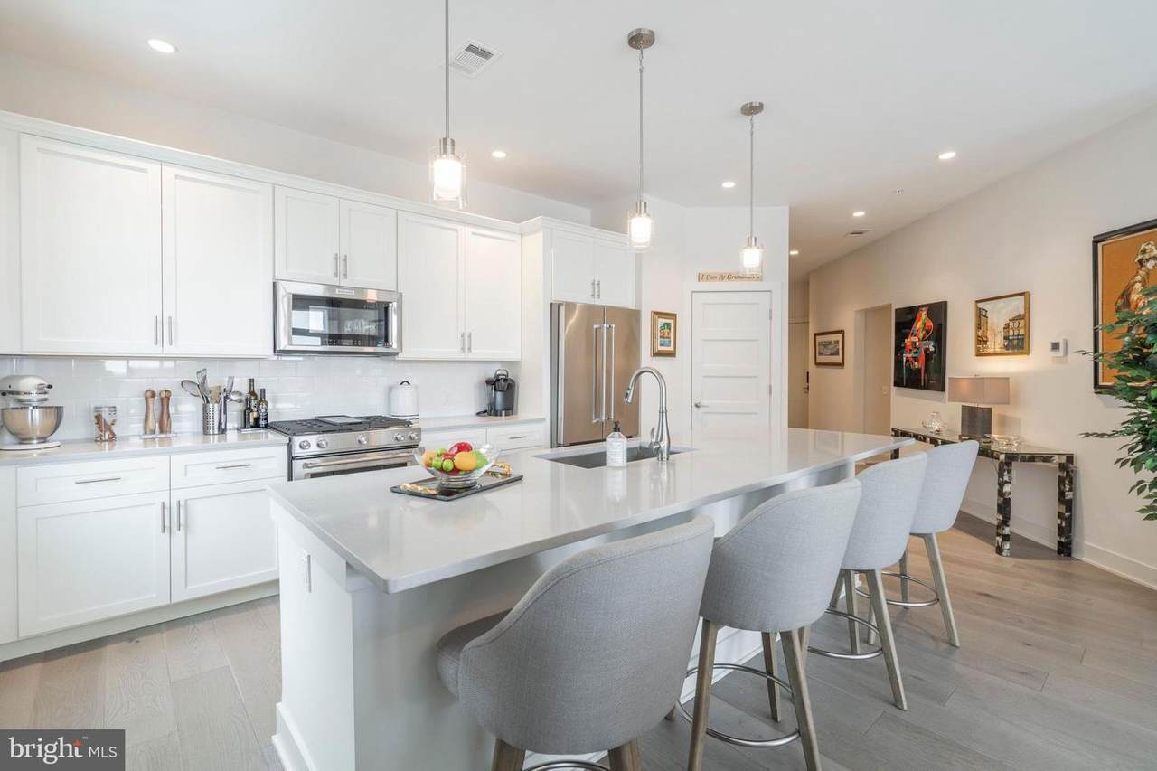 575 Goddard Boulevard - Photo 1