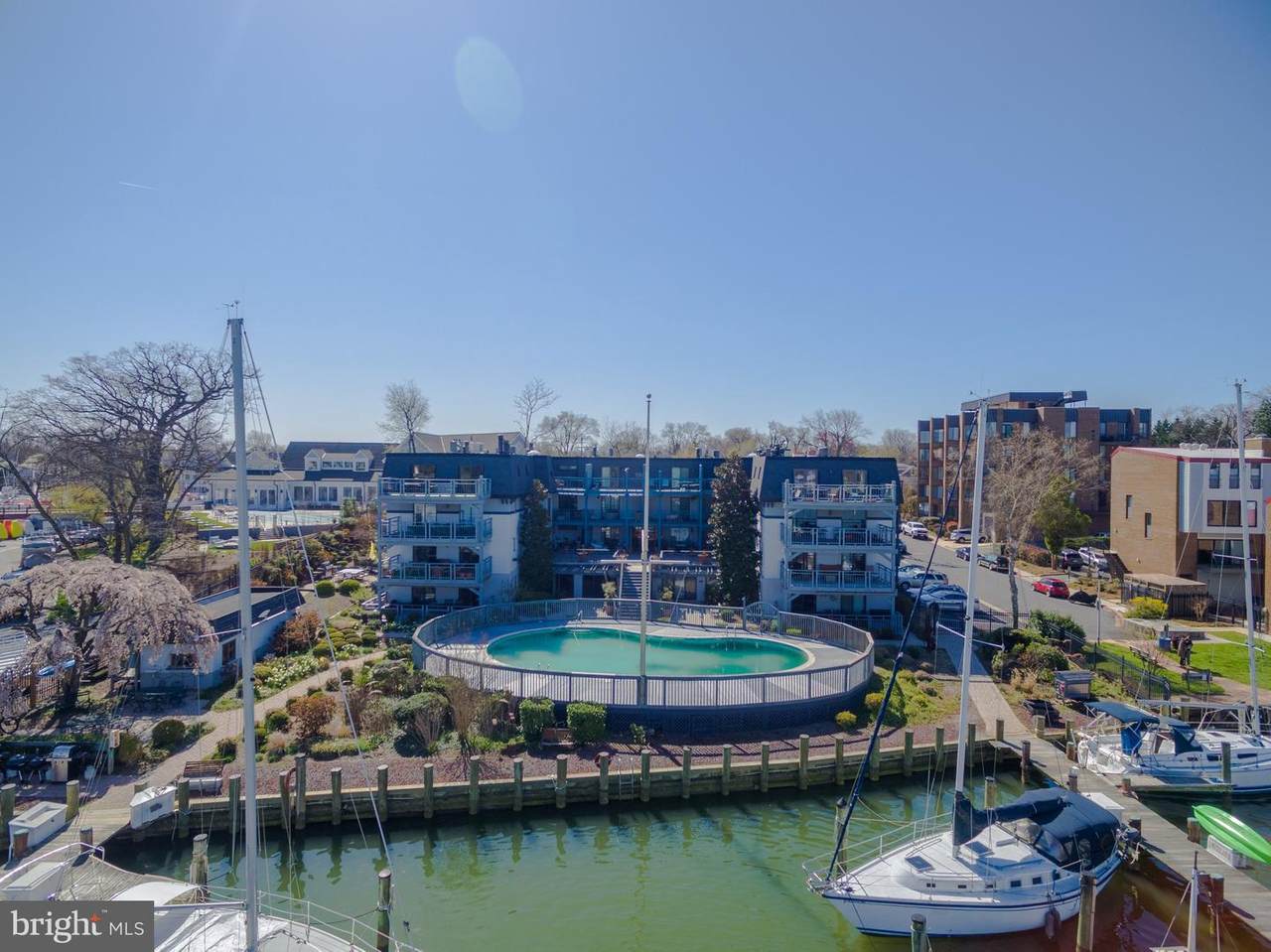 301 Burnside Street - Photo 1