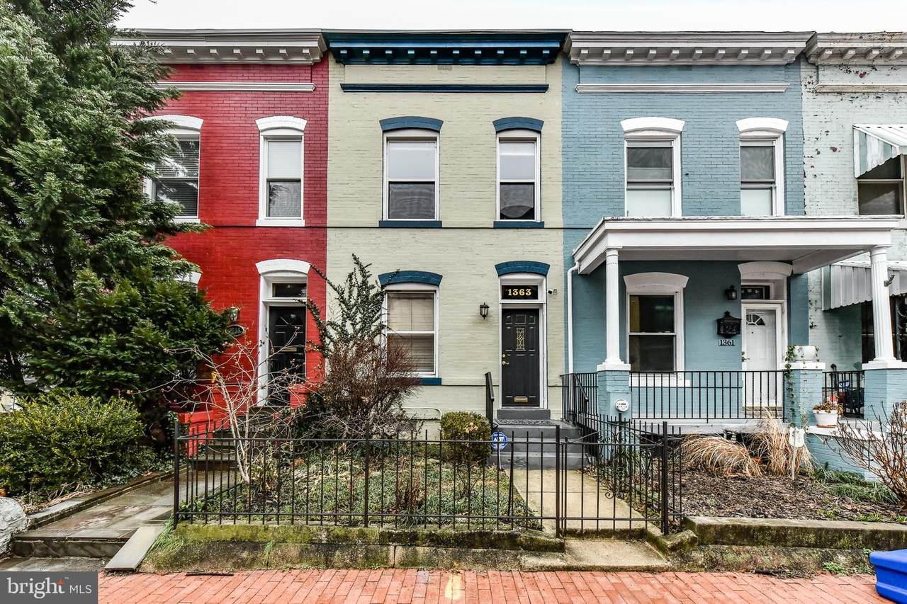 1363 E Street - Photo 1