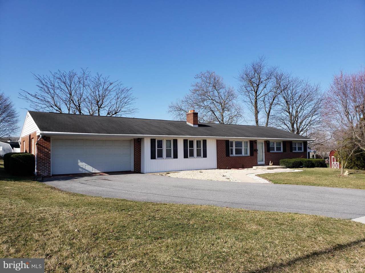 114 Walter - Photo 1