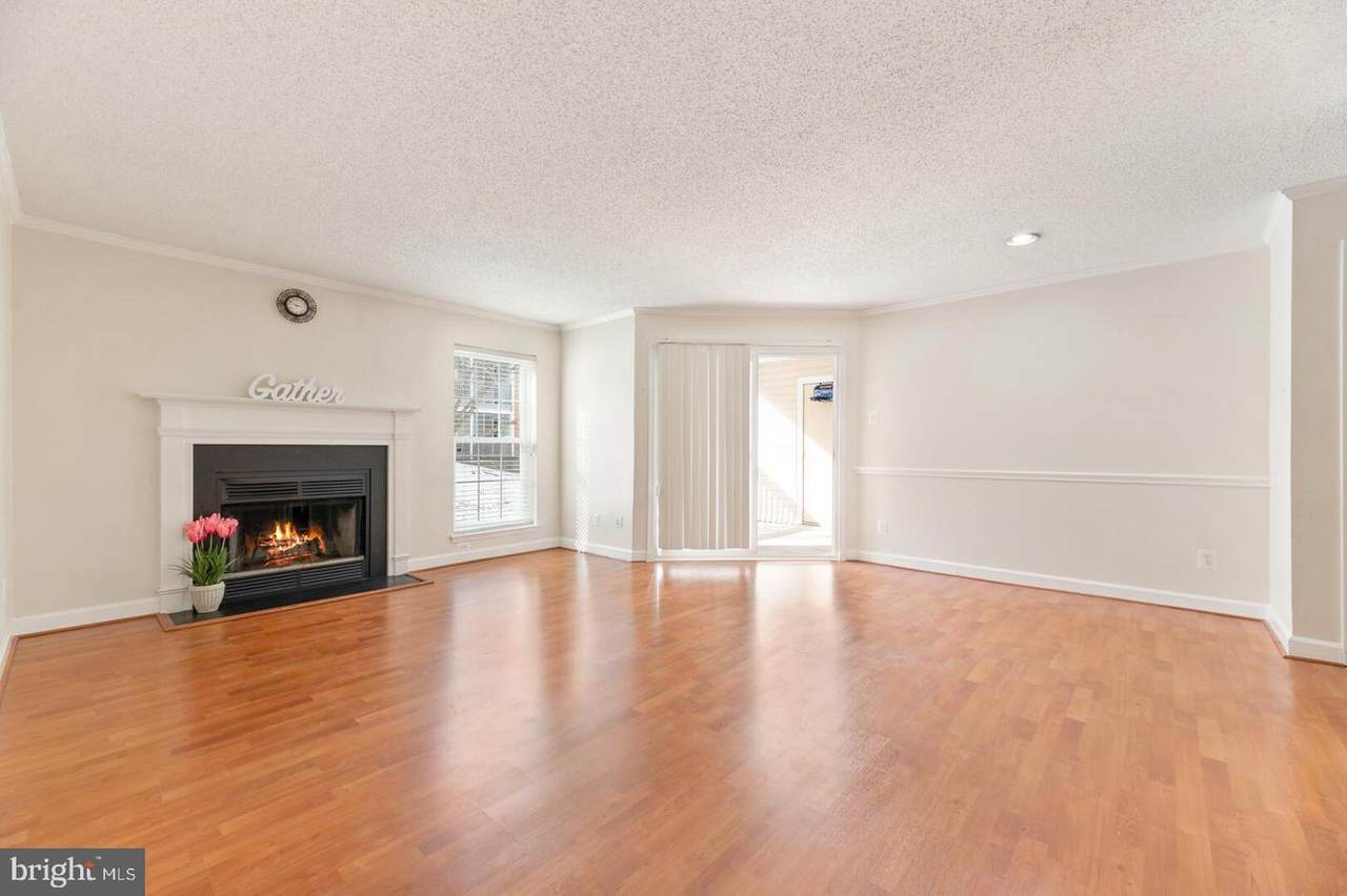 1525 Lincoln Way - Photo 1