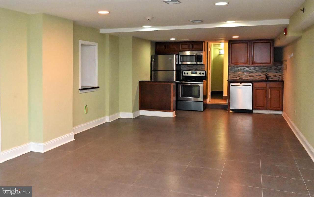721 Walnut Street - Photo 1
