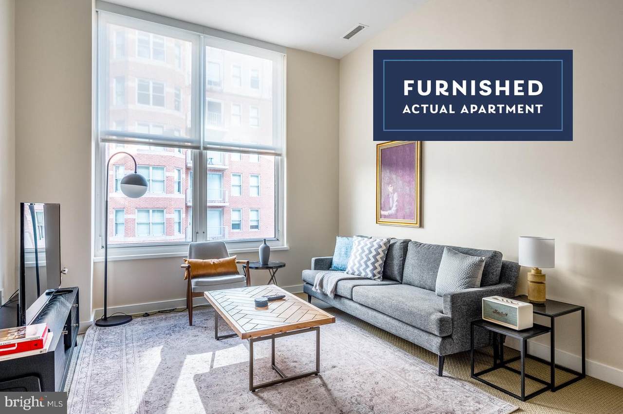 425 8TH ST - Photo 1