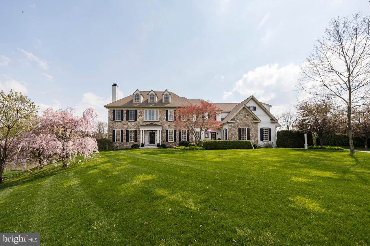 36 Cumberland Drive - Photo 1