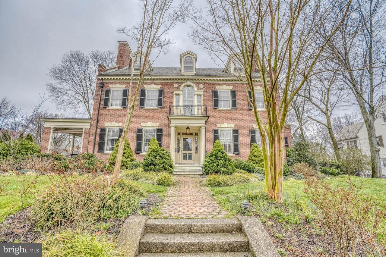 3809 Greenway - Photo 1