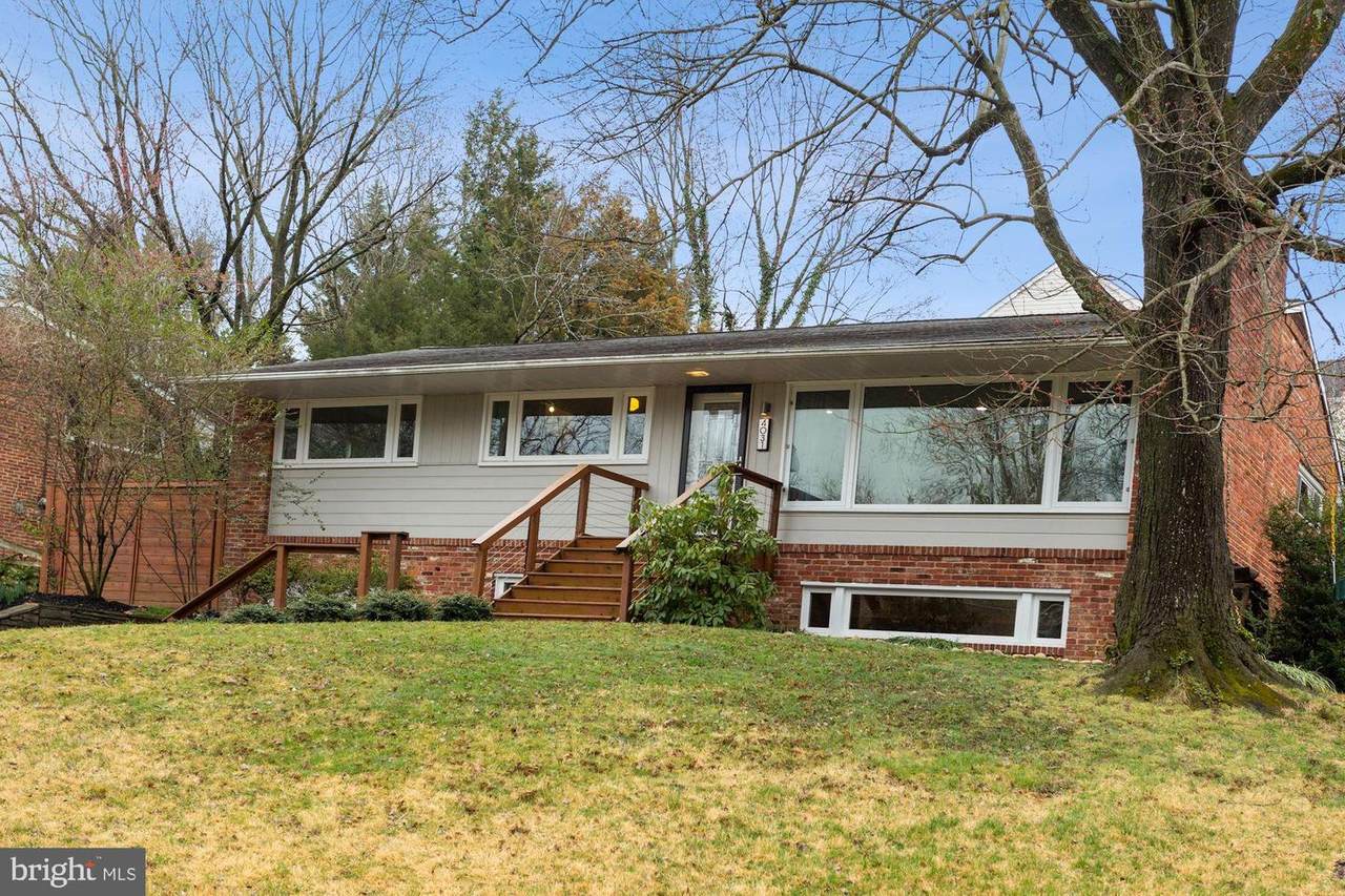 4031 Justine Drive - Photo 1