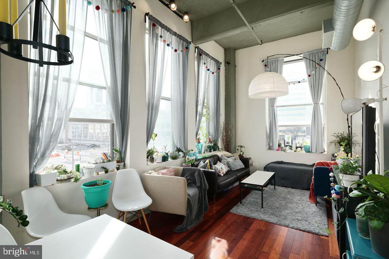 511-19 Broad Street - Photo 1