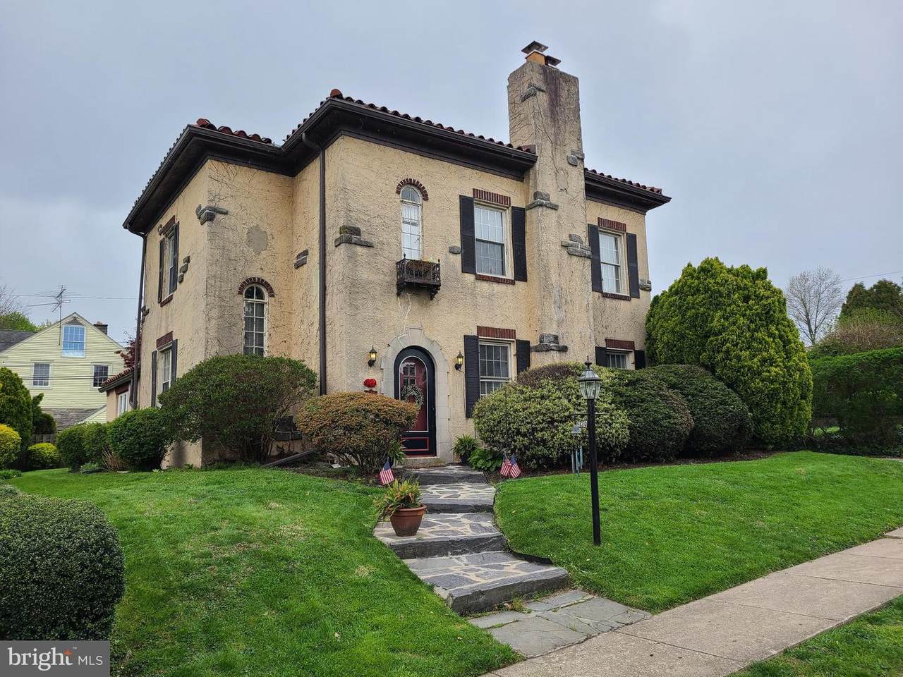 530 Argyle Road - Photo 1