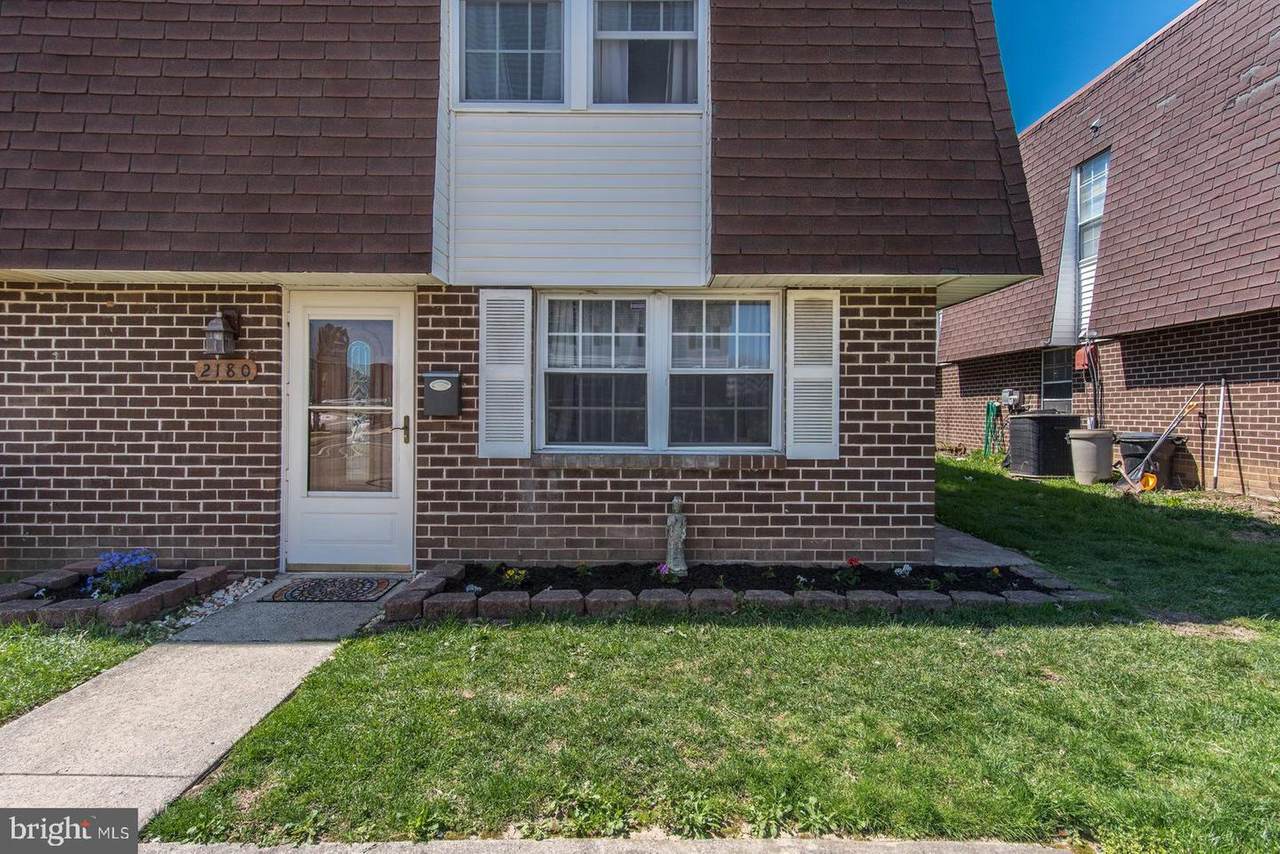 2180 Conwell Avenue - Photo 1
