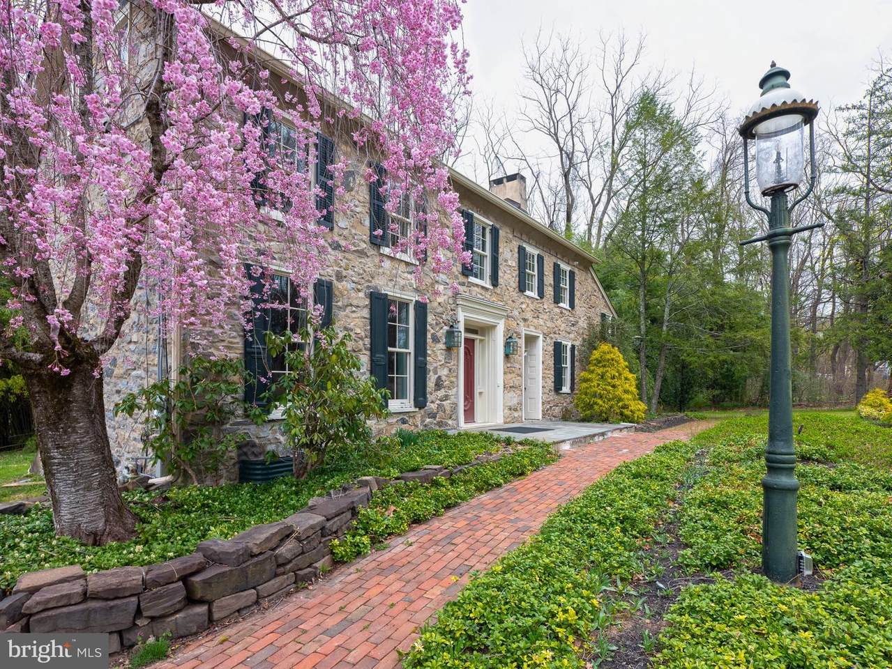 6089 Lower York Road - Photo 1