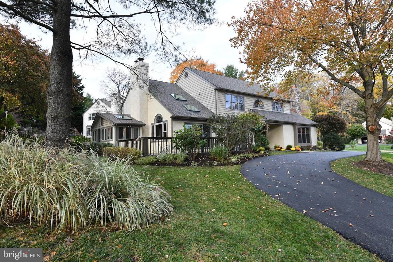 425 Inveraray Road - Photo 1